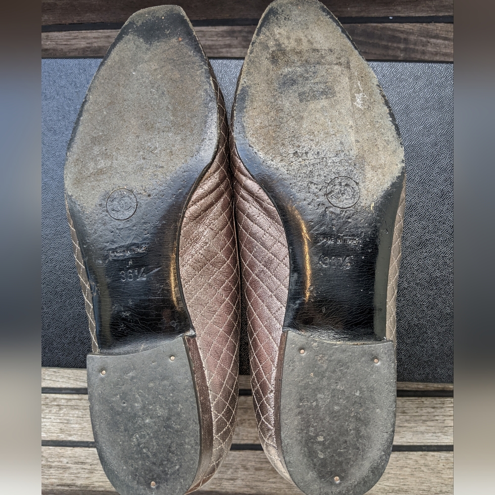 🤍 Authentic Chanel quilted leather loafers🤍 - Picture 5 of 6